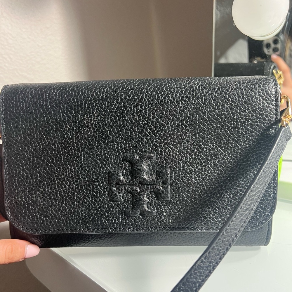 Tory Burch cross body!!